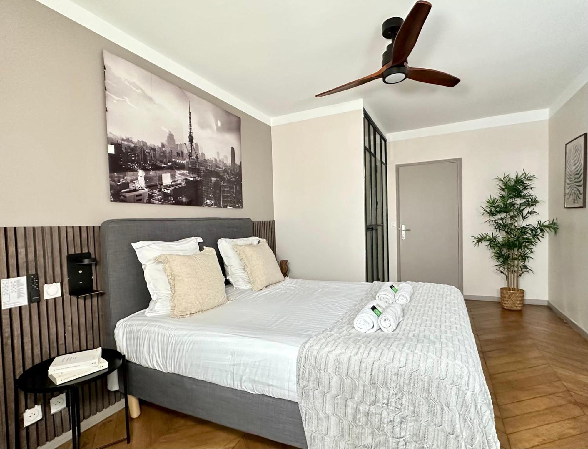 1581 Typical Luxurious Parisian Getaway * Parigi