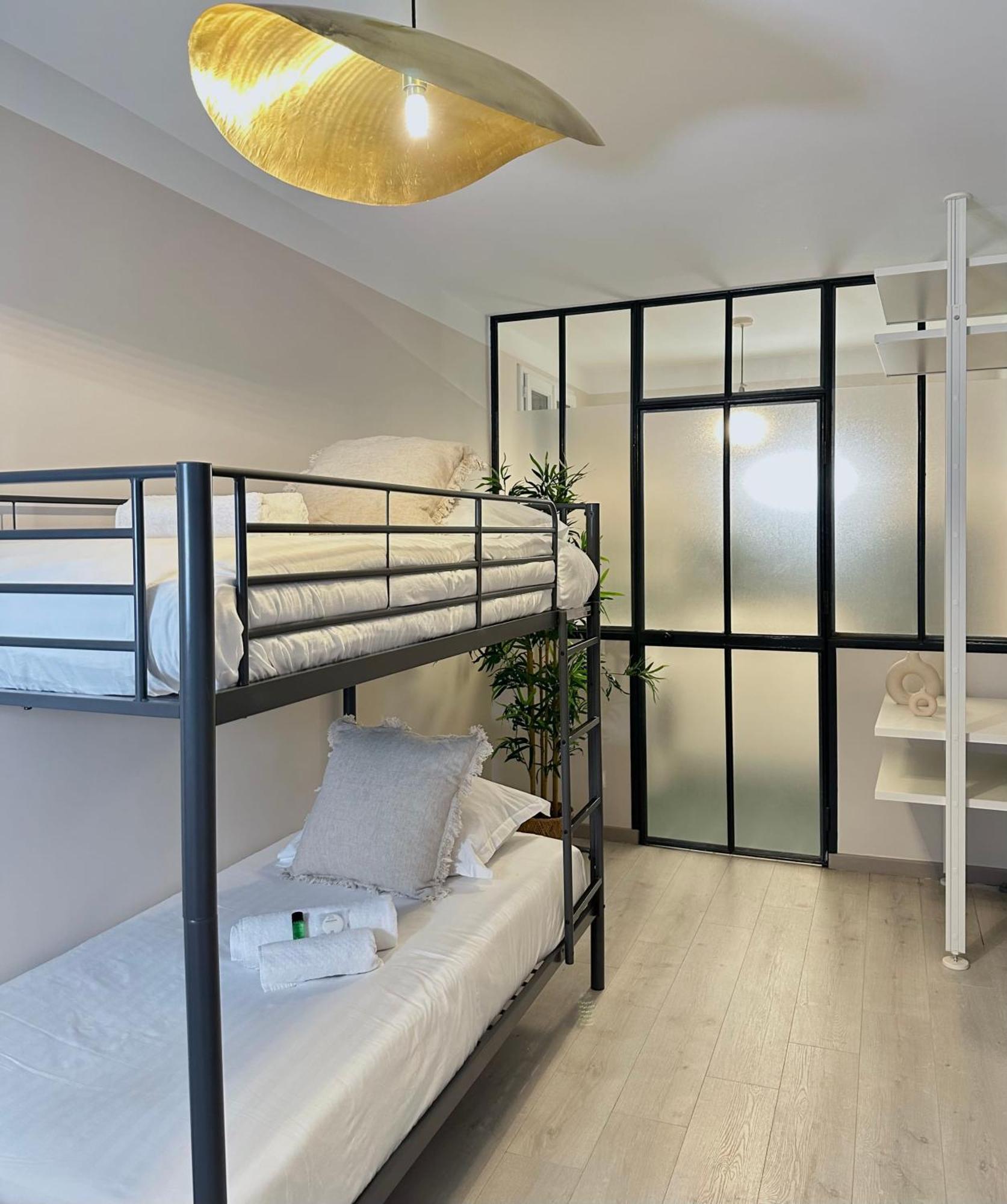 1581 Typical Luxurious Parisian Getaway Appartamento